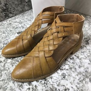 Mi.iM Roosevelt Braided Pointed Toe Flats